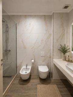Glass Suites - 5