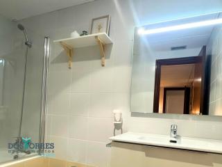 Dos Torres Varda Balcony & Private Parking - 4