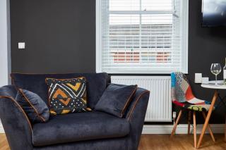 Delven House - Self Check-in, Self-Catering Serviced Apartments - 5