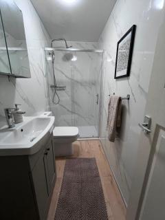 Bemersyde Guest House - 1