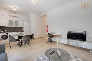 Stylish 1 Bedroom Apartment with Balcony Fort Cambridge Sliema - 7