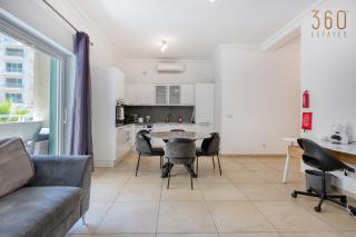 Stylish 1 Bedroom Apartment with Balcony Fort Cambridge Sliema - 2