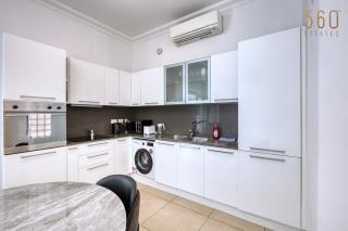 Stylish 1 Bedroom Apartment with Balcony Fort Cambridge Sliema - 9