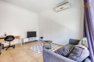 Stylish 1 Bedroom Apartment with Balcony Fort Cambridge Sliema - 9