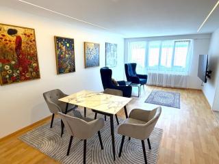 Lake Thun Alps Scenic Views and Concierge by SwissHut - 4