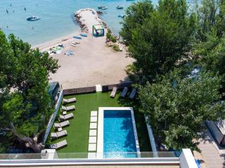 The Beach Residence - 6