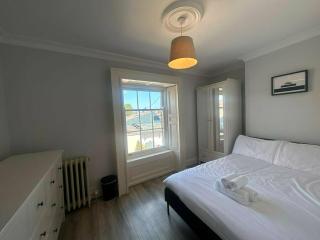 Elegant 4BDR 4BA Luxury Home Heart of Rathmines - 7