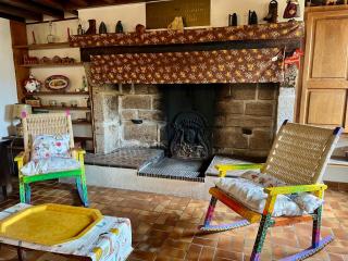 Maison de campagne fraîche avec grand jardin pour 1 à 5 visiteurs, Claveyrolas - 3