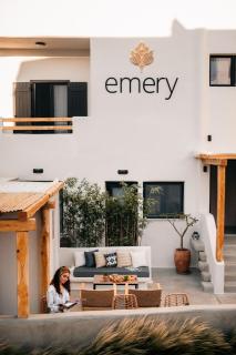 Emery Suites - 8