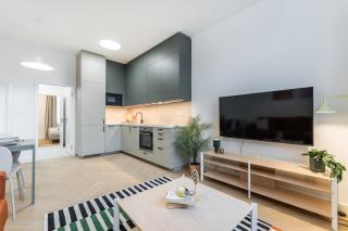 Rentero Bright Vinohrady Apartment Near Metro & TV Tower - 7