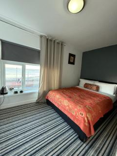 Sid's Restaurant and Bar with Rooms - 5