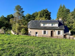 Maison de campagne fraîche avec grand jardin pour 1 à 5 visiteurs, Claveyrolas - 6