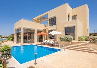 Classy 4BR Villa in Tawila, El Gouna I Heated Pool & Lagoon Access - 0