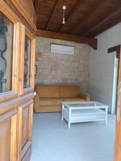 Stone Garden Oasis Cottage - 4