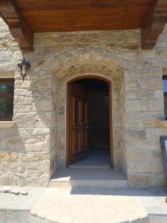 Stone Garden Oasis Cottage - 3