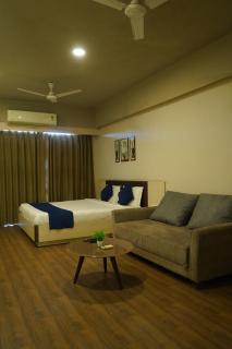 WowStay at Weekend Address, Surat Airport - 7