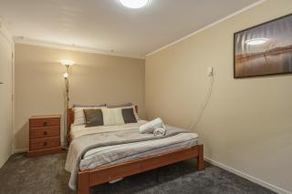 Springfield bliss with Lake view - 5