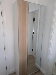 Room B, Adams and Moore House - 9