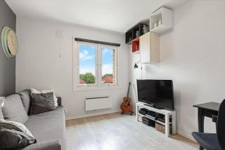 Modern and Bright Room Close to Oslo Center - 2