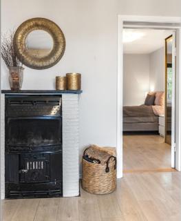 Modern and Bright Room Close to Oslo Center - 1