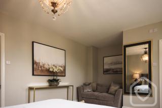 Alexander House - 5