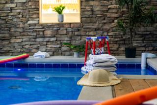 Luxe Mountain Pool Escape by Ghosal Luxury Lodging - 5