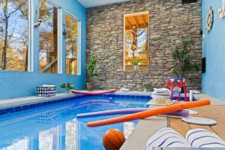 Luxe Mountain Pool Escape by Ghosal Luxury Lodging - 4