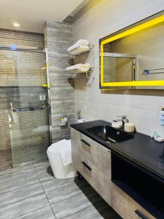 Luxury Elysium Apartments by una service - 3