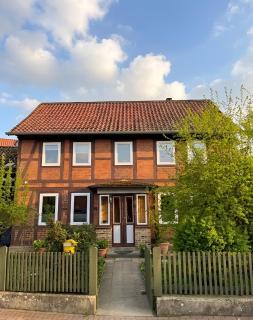Monteurunterkunft II Ferienhaus II A7 Holle mit 14 Betten, 3 Duschen und 3 WCs - 1