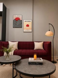 Burgundy House I The Tresor D4 - Modern Cozy Escape - 0