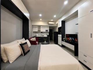 Burgundy House I The Tresor D4 - Modern Cozy Escape - 7