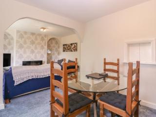 24 Cefn Court - 7