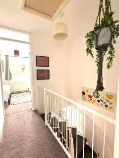 #173 Tranquil Streetly Home with Parking - Sleeps 5 - 3