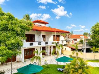 Sky and Sand Guesthouse - 8