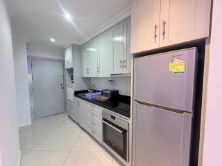View Talay 6 Pattaya Beach by Anatolia Condo Suite - 1