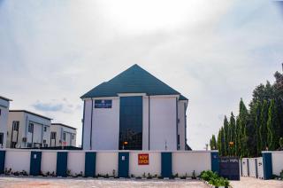 De Grand Vale Hotel and Suite - 7