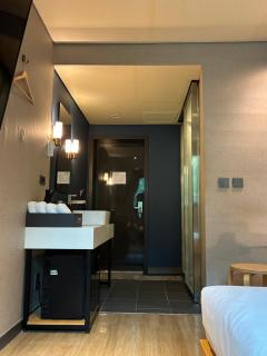 Momo Hotel - 1