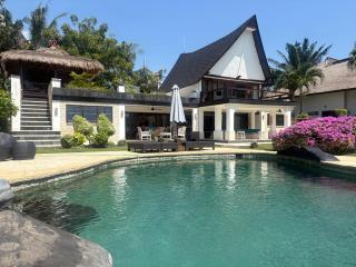 Villa Santai - Fabulous beachfront villa, pool & jacuzzi - 0
