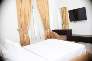 De Grand Vale Hotel and Suite - 4