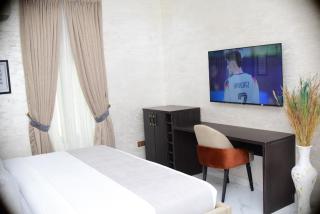 De Grand Vale Hotel and Suite - 2