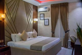 De Grand Vale Hotel and Suite - 0
