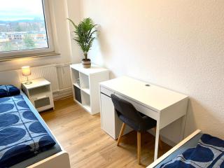 Großzügiges Apartment mit Ausblickg, ruhig gelegen und 5 Min zur Autobahn - 4
