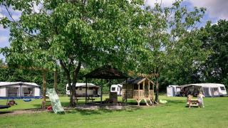 Kampeerhut met gedeeld sanitair - 2