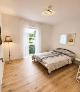 Moderne Doppelhaushälfte mit freiem Naturblick - 8