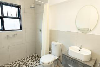 Stylish 2-Bedroom Retreat with Private Garden & Braai in Fourways - 6