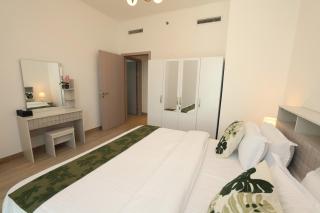 Waters Edge 2BR | Luxury Stay on Yas Island - 2