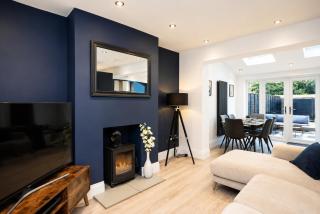 Rugby Modern Retreat 3 Bed 2 Bath Air Con Parking - 3