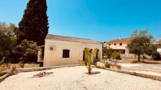 Casa Bellina ,Potamos Private Garden & Free Parking - 8