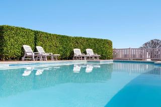 The Nest - Private Hot Tub & Communal Swimming Pool with Fishing nearby - 0