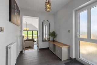 The Nest - Private Hot Tub & Communal Swimming Pool with Fishing nearby - 2